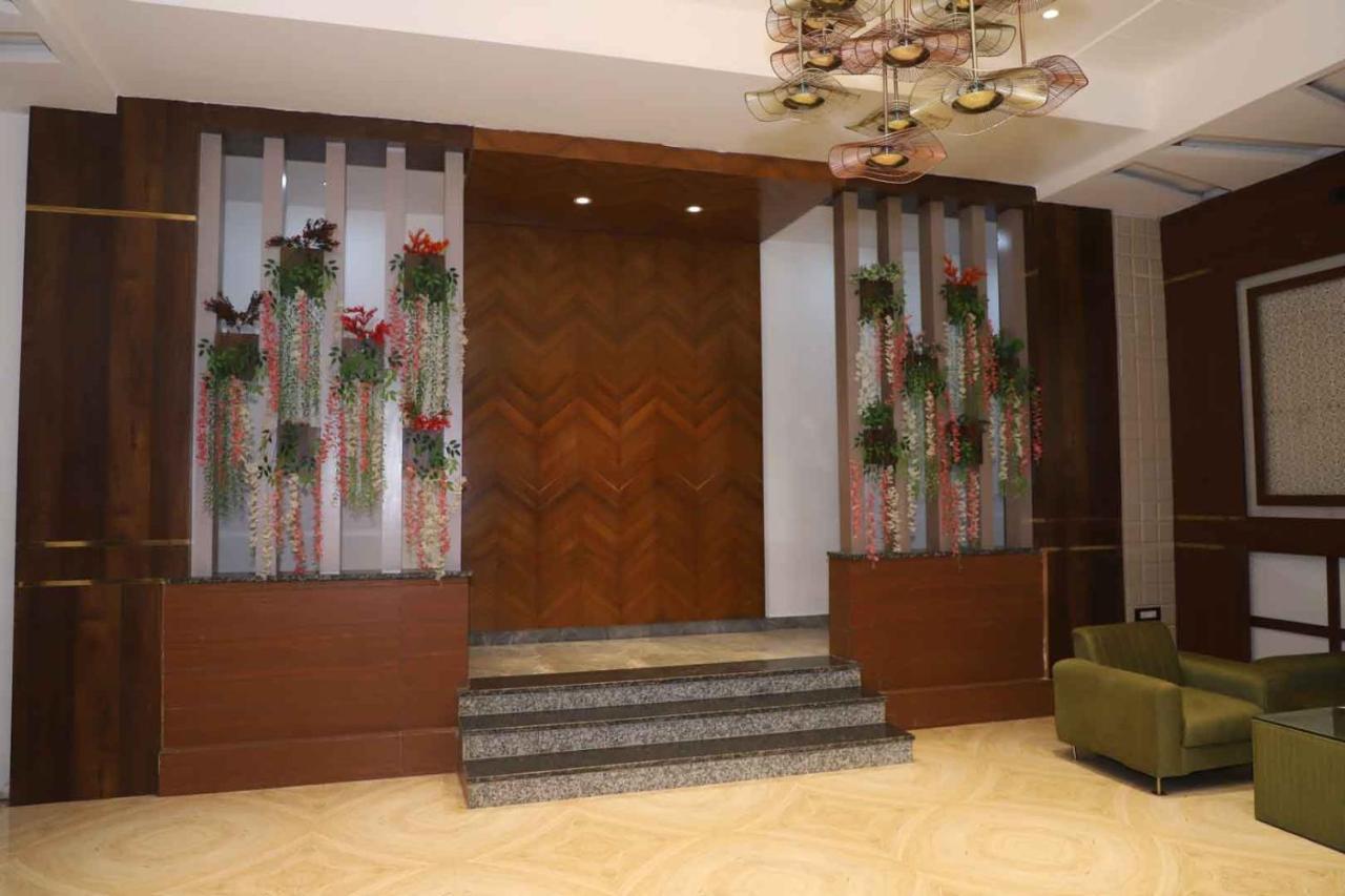 Golden Stone Resorts Alīgarh Exterior foto