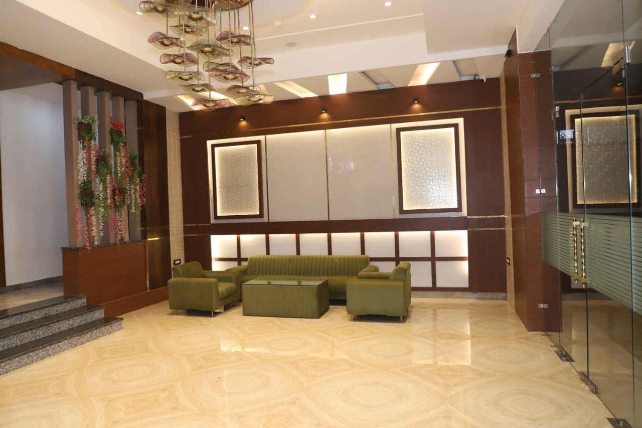Golden Stone Resorts Alīgarh Exterior foto